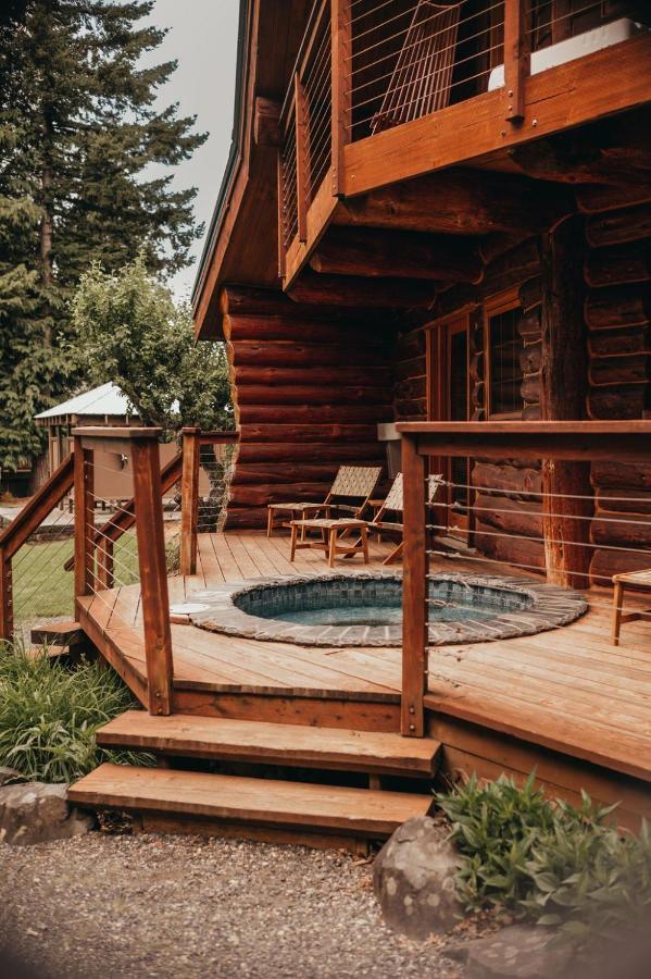 Wilder And Pine Riverside Cabins Stevenson Exterior photo